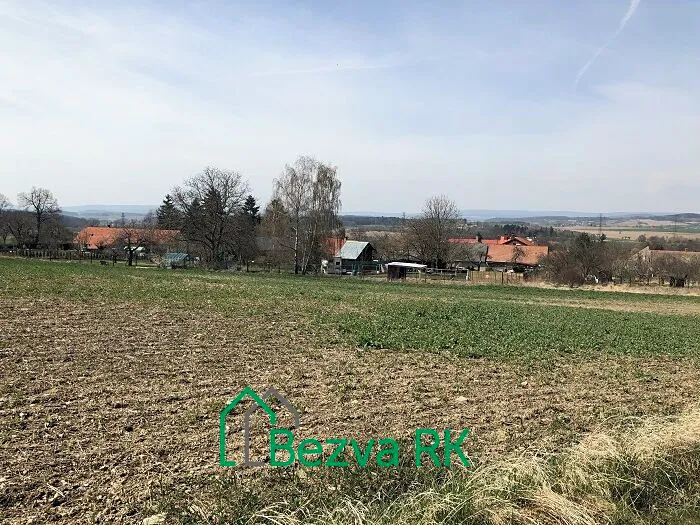 Prodej stavebního pozemku 1980 m²